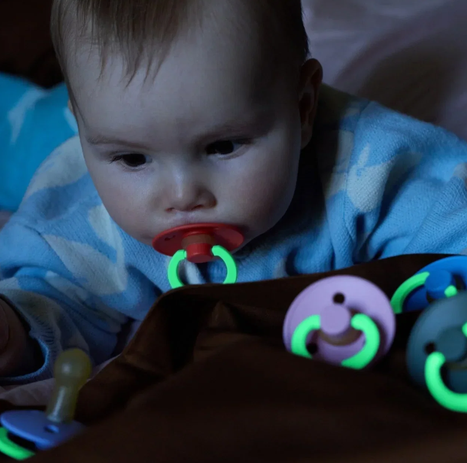 BIBS Glow in the Dark Grape 2pk